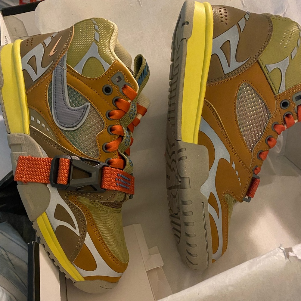 BRAND NEW Nike Air Trainer 1 Coriander